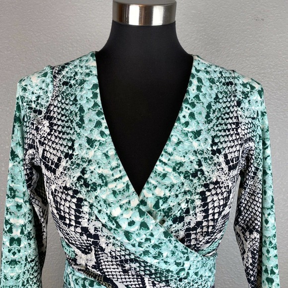 Maggy London Faux-Wrap Snake Print Top - Picture 2 of 7